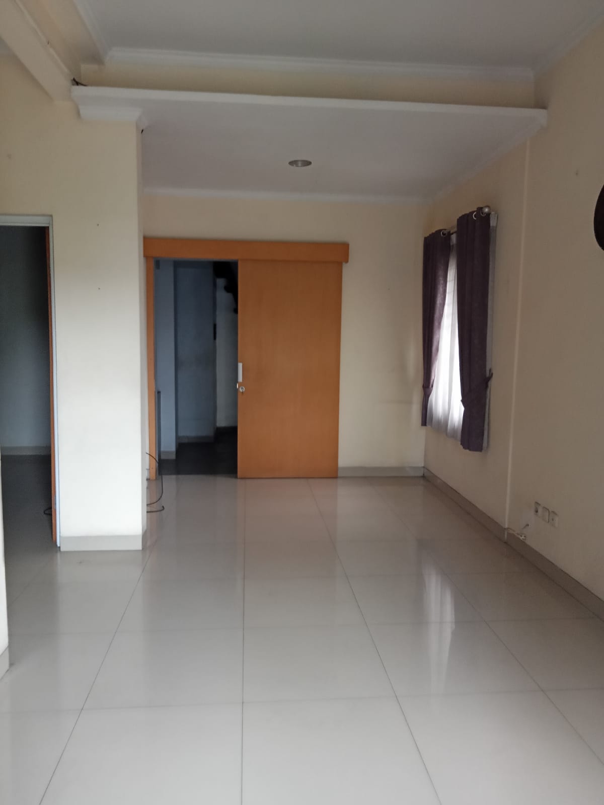 Rumah Disewakan Semi Furnished di Simpruk Sriwijaya Lippo Cikarang